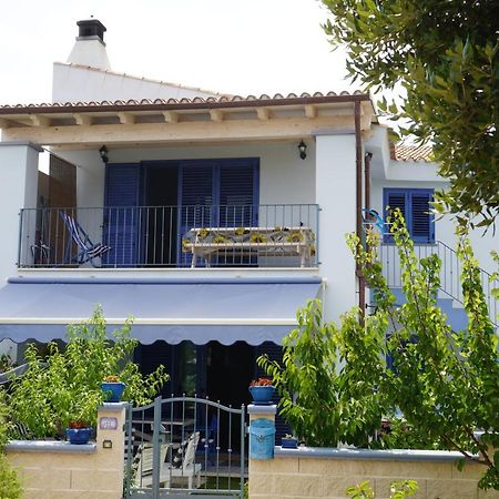Casa Azzurra Apartment Кала Гононе Екстериор снимка