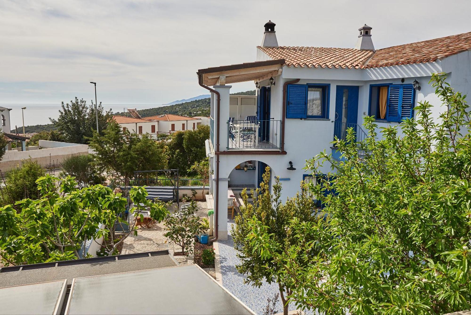 Casa Azzurra Apartment Кала Гононе Екстериор снимка